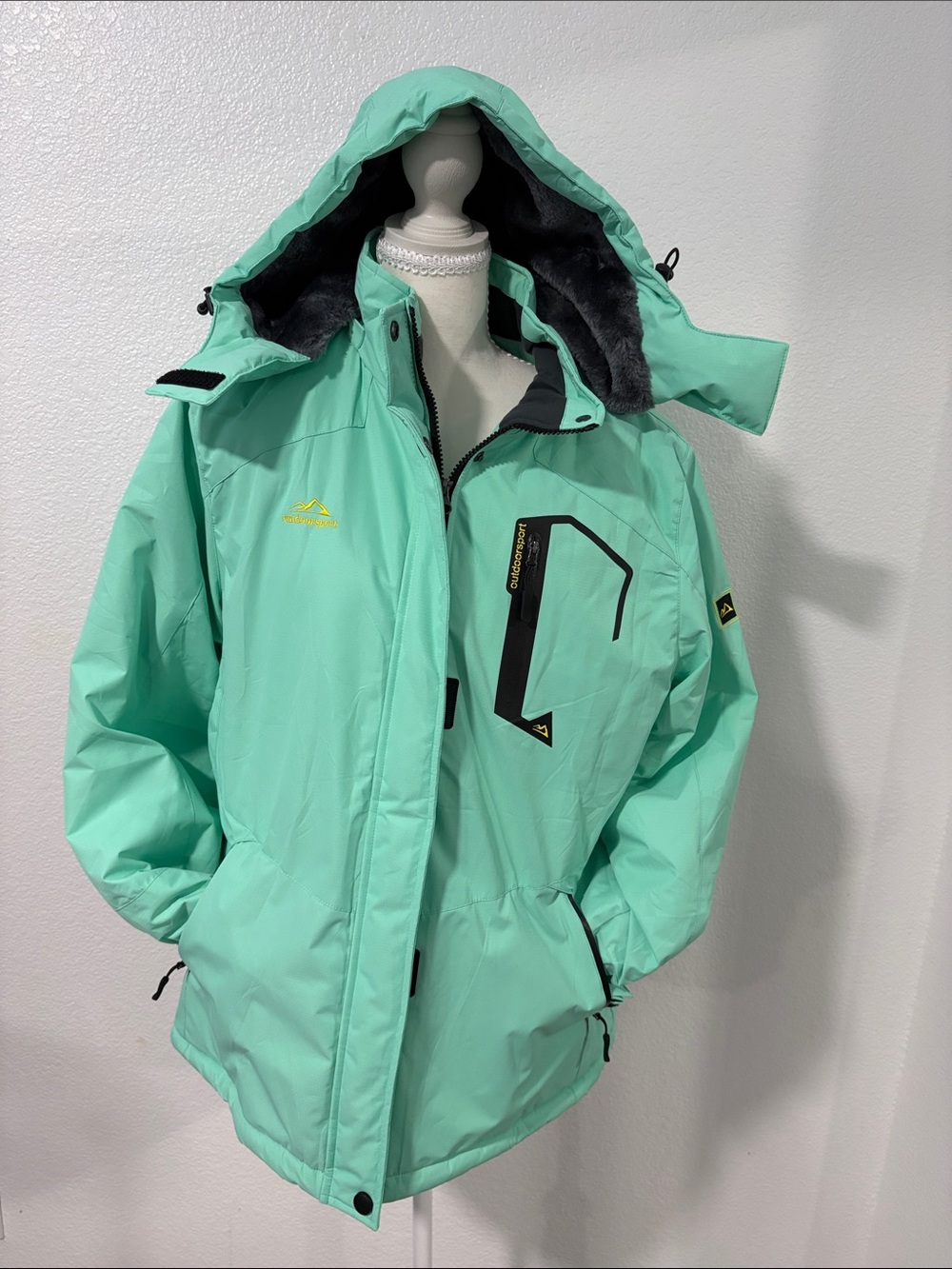 Women's Mint Green Hooded Puffer Jacket - Brand Unknown